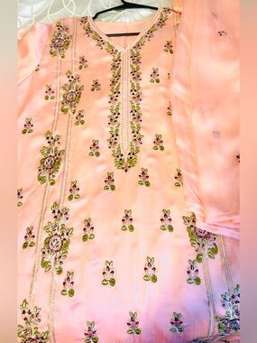 Peach Embroidered 3 pc Salwar Kameez with matching chiffon dupatta